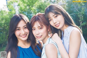 高本彩花 東村芽依 潮紗理菜, Weekly SPA! 2022.07.19 (週刊SPA! 2022年7月19日号)