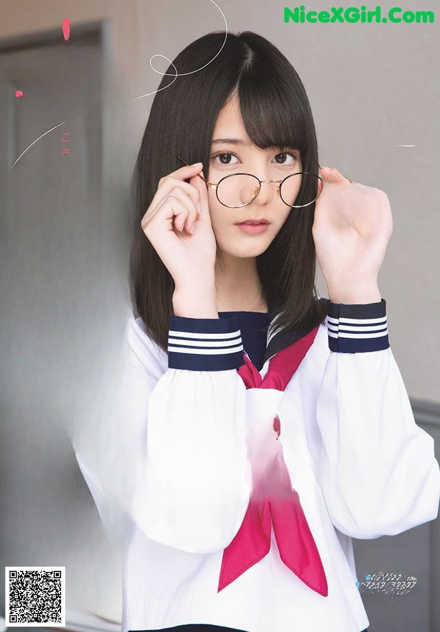 Nao Kosaka 小坂菜緒, Shonen Sunday 2019 No.17 (少年サンデー 2019年17号) No.4d2181